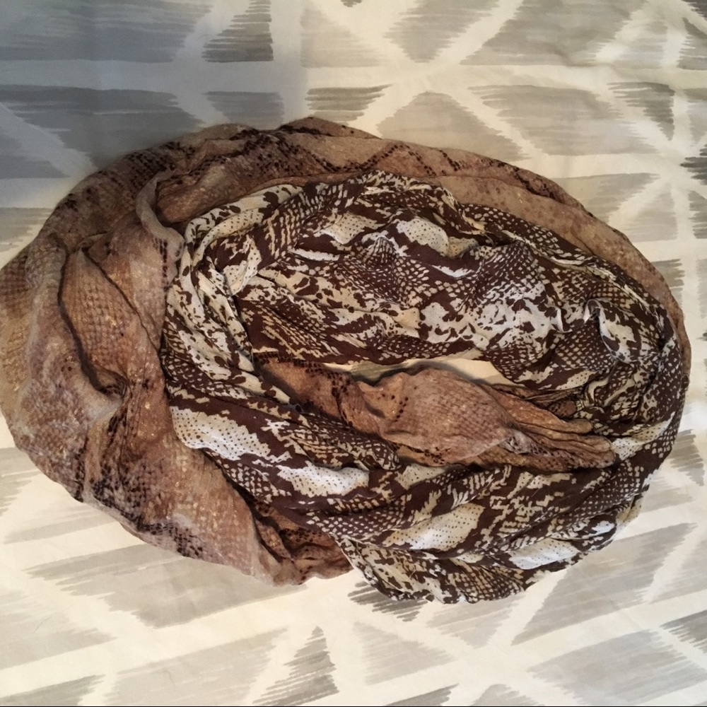Infinity scarf - Picture 3 of 4